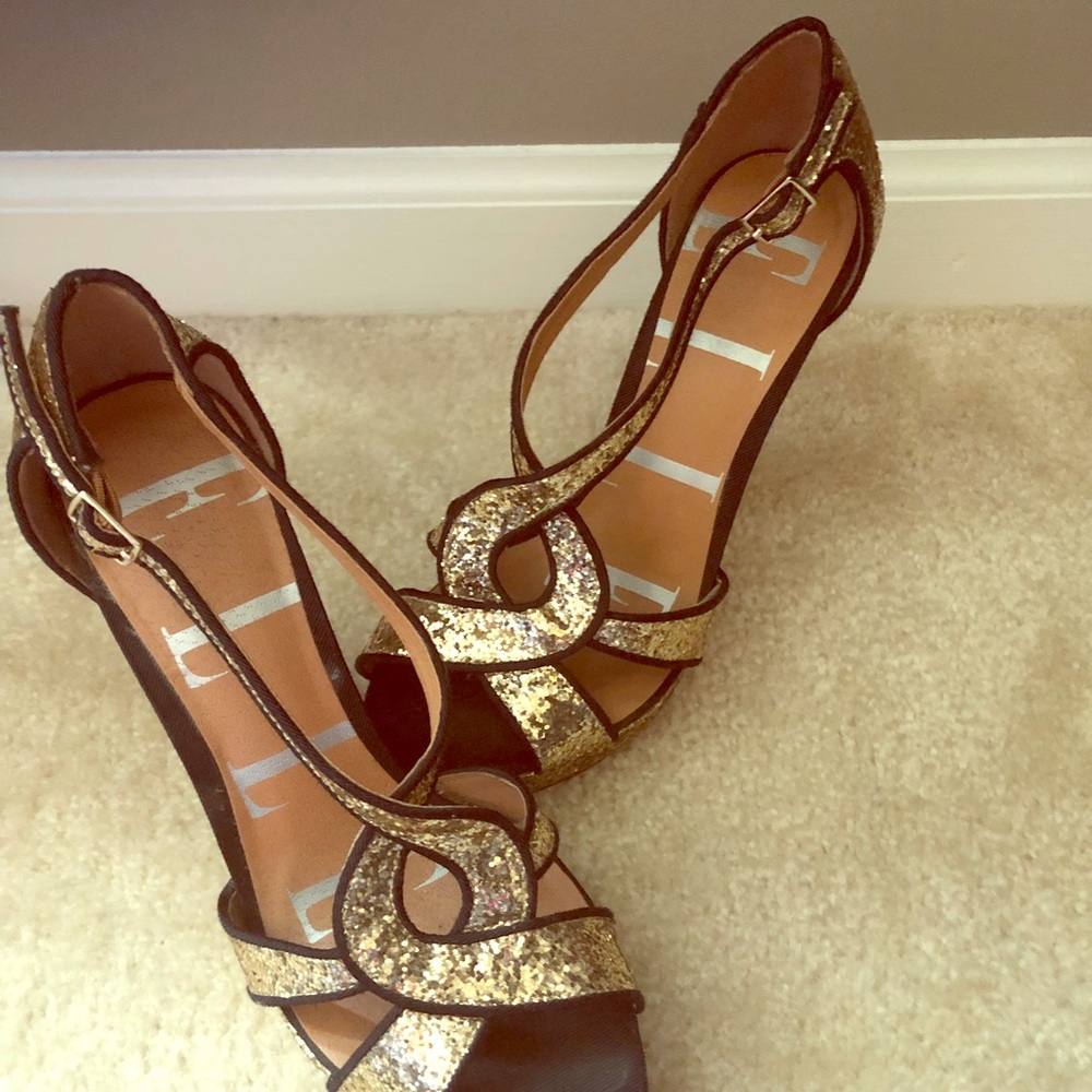 Elle shoes